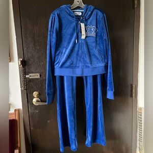 Juicy x Nivea Y2K Blue Velour tracksuit NWT Size Large
